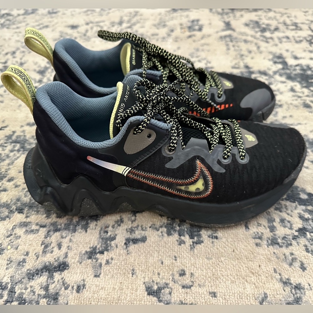 Nike Giannis Men’s Shoes